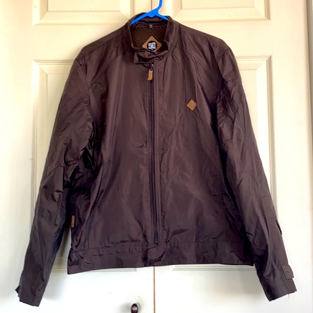 DC windbreaker